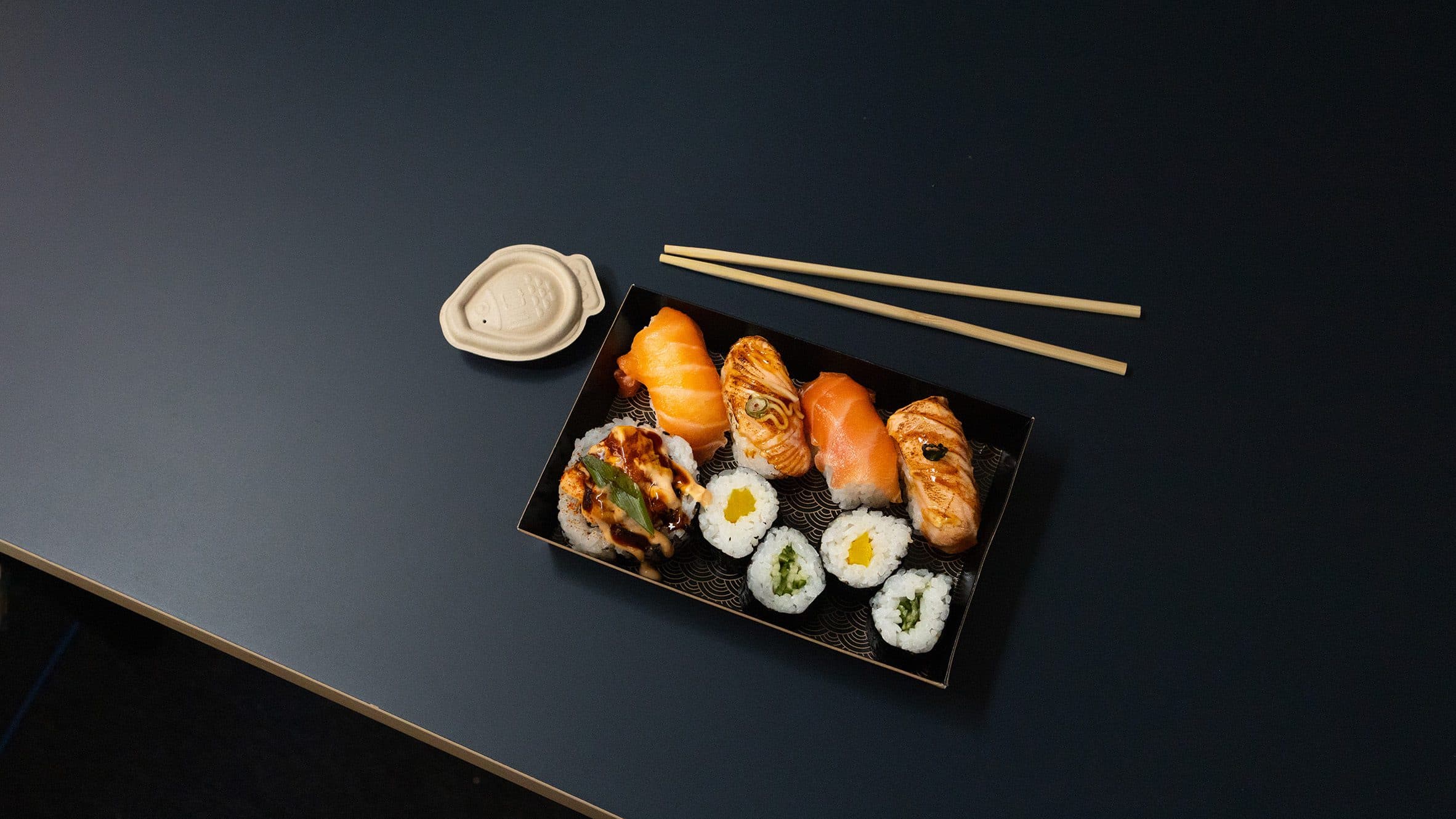 Innovative Bagasse Packaging Replaces Plastic Soy Fish