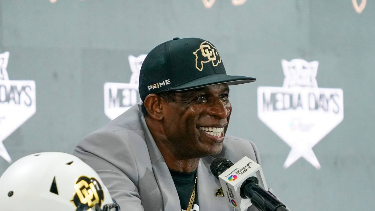 Colorado Buffaloes Win Linebacker Jahmiere Daniels-Portis