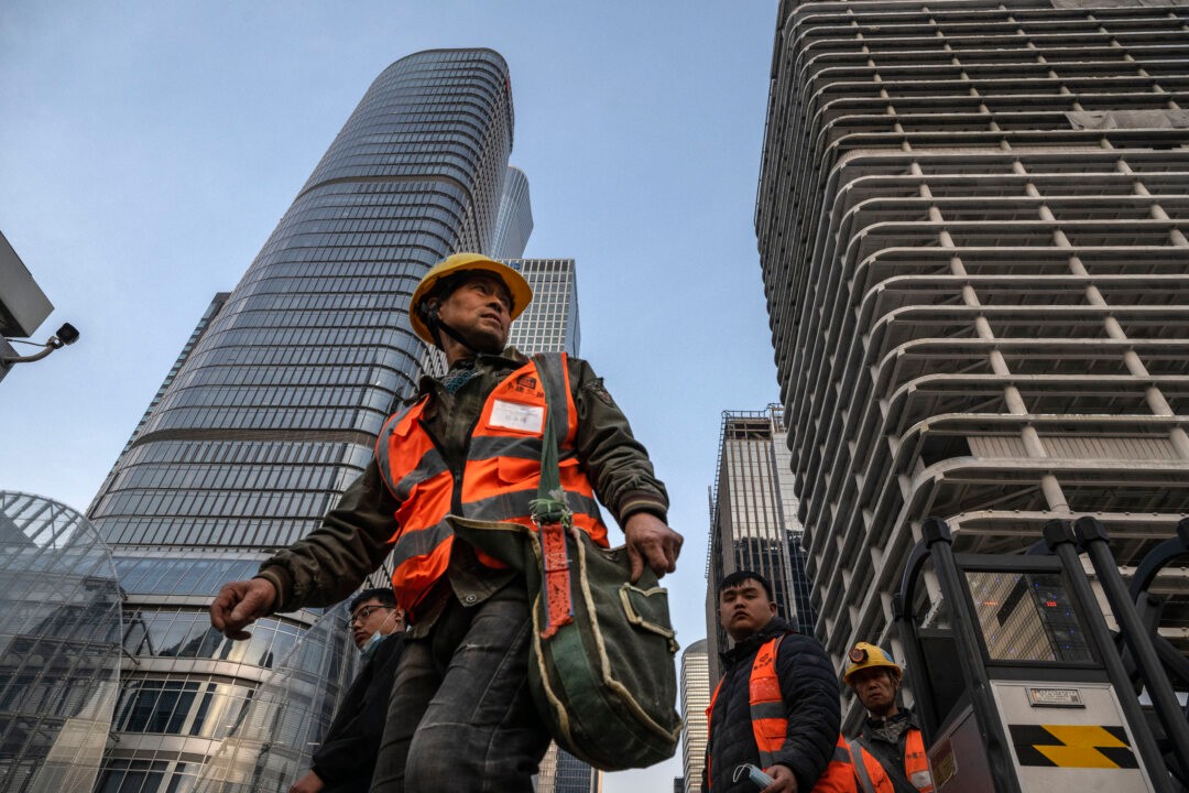 China Turns to Big Data to Enroll Uninsured Workers in Costlier Pension Plans